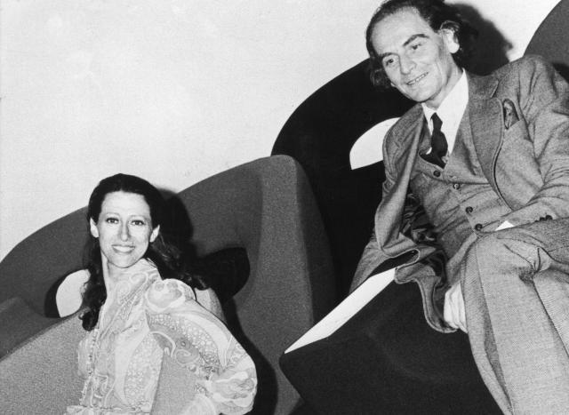 Pierre Cardin: 1987 - Il crée des costumes pour Maïa Plissetskaïa, considérée comme l’une des plus grandes ballerines, notamment pour les ballets Anna Karénine, la Mouette,...