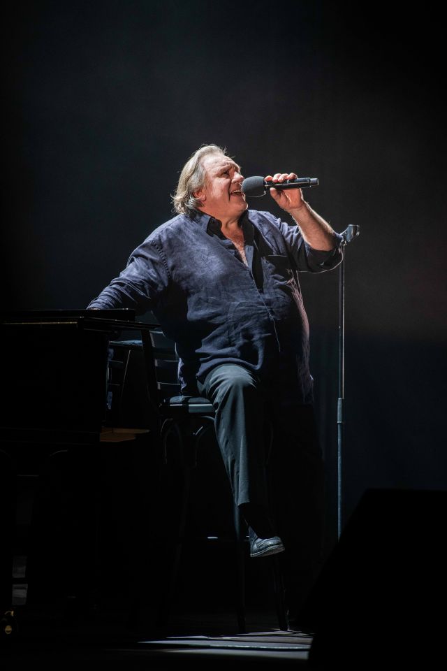 Gérard Depardieu chante Barbara - 