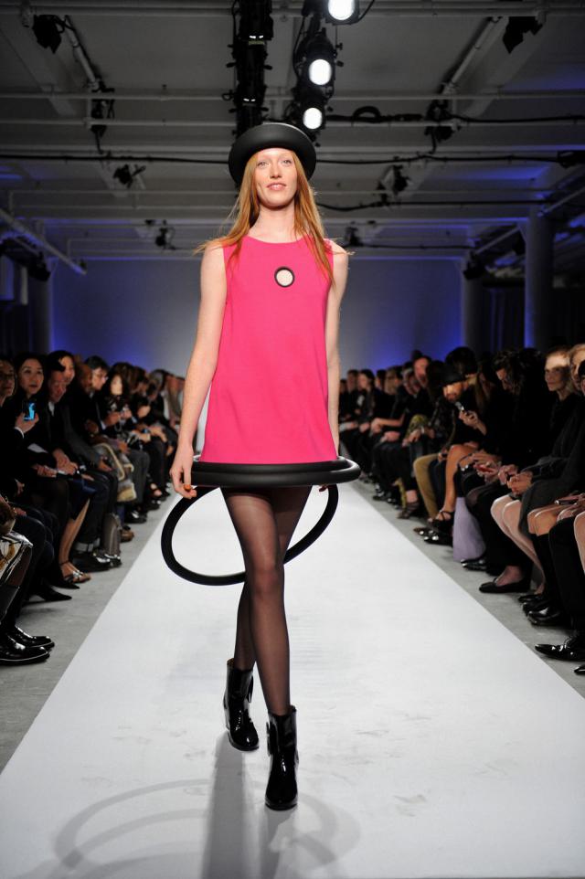 2010. Création Haute Couture Pierre Cardin - 