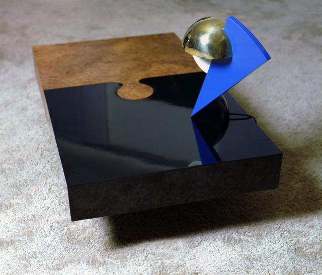 Coffee Table. Pierre Cardin Design - 